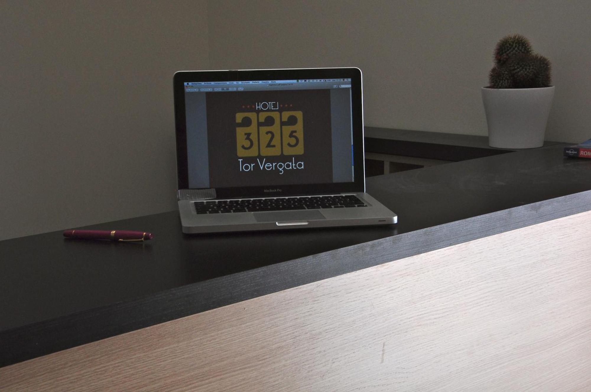 Hotel 325 Tor Vergata Roma Ngoại thất bức ảnh