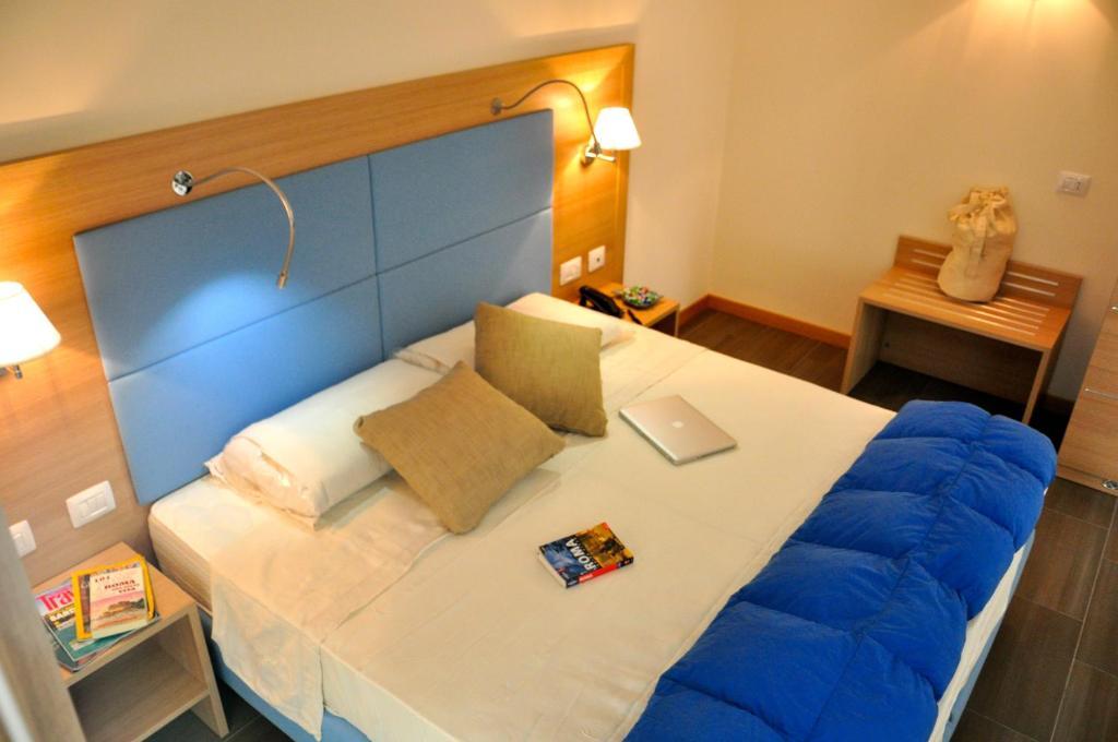 Hotel 325 Tor Vergata Roma Phòng bức ảnh