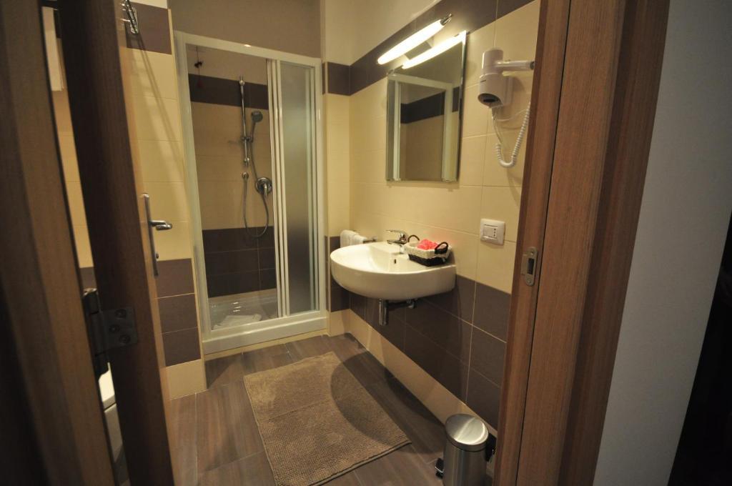 Hotel 325 Tor Vergata Roma Phòng bức ảnh