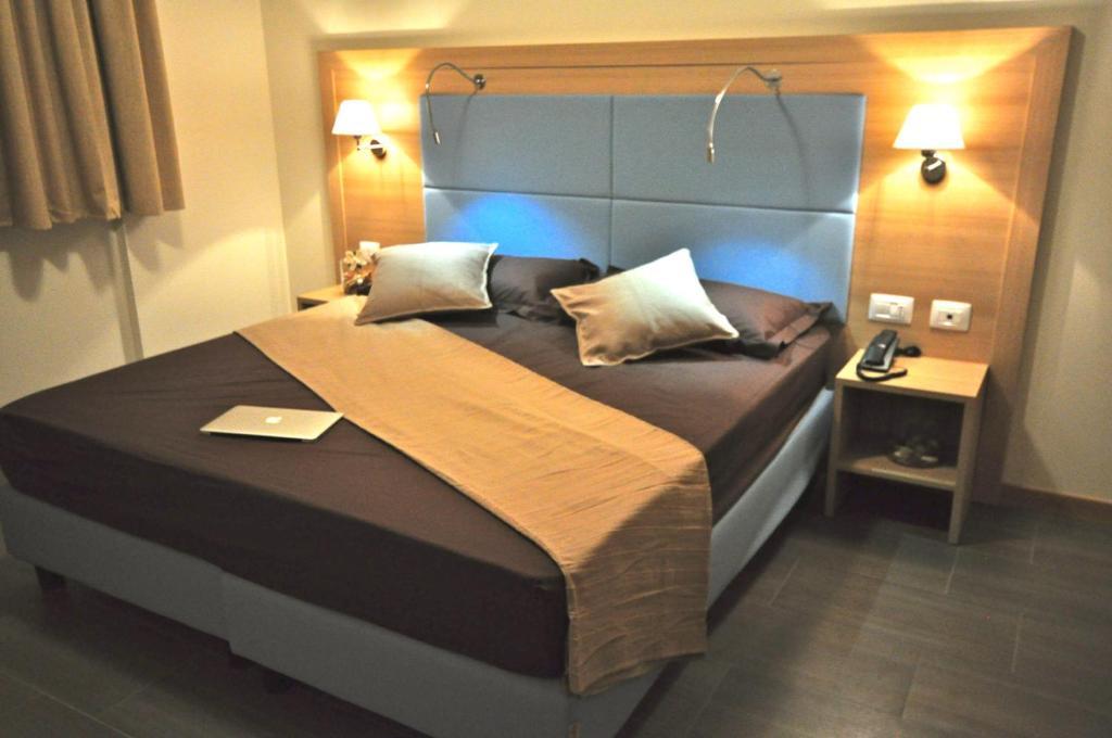 Hotel 325 Tor Vergata Roma Phòng bức ảnh